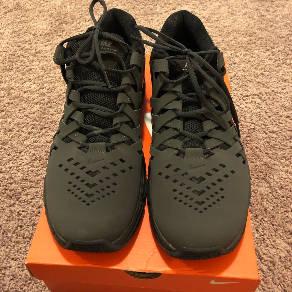 Nike Lunar Fingertrap